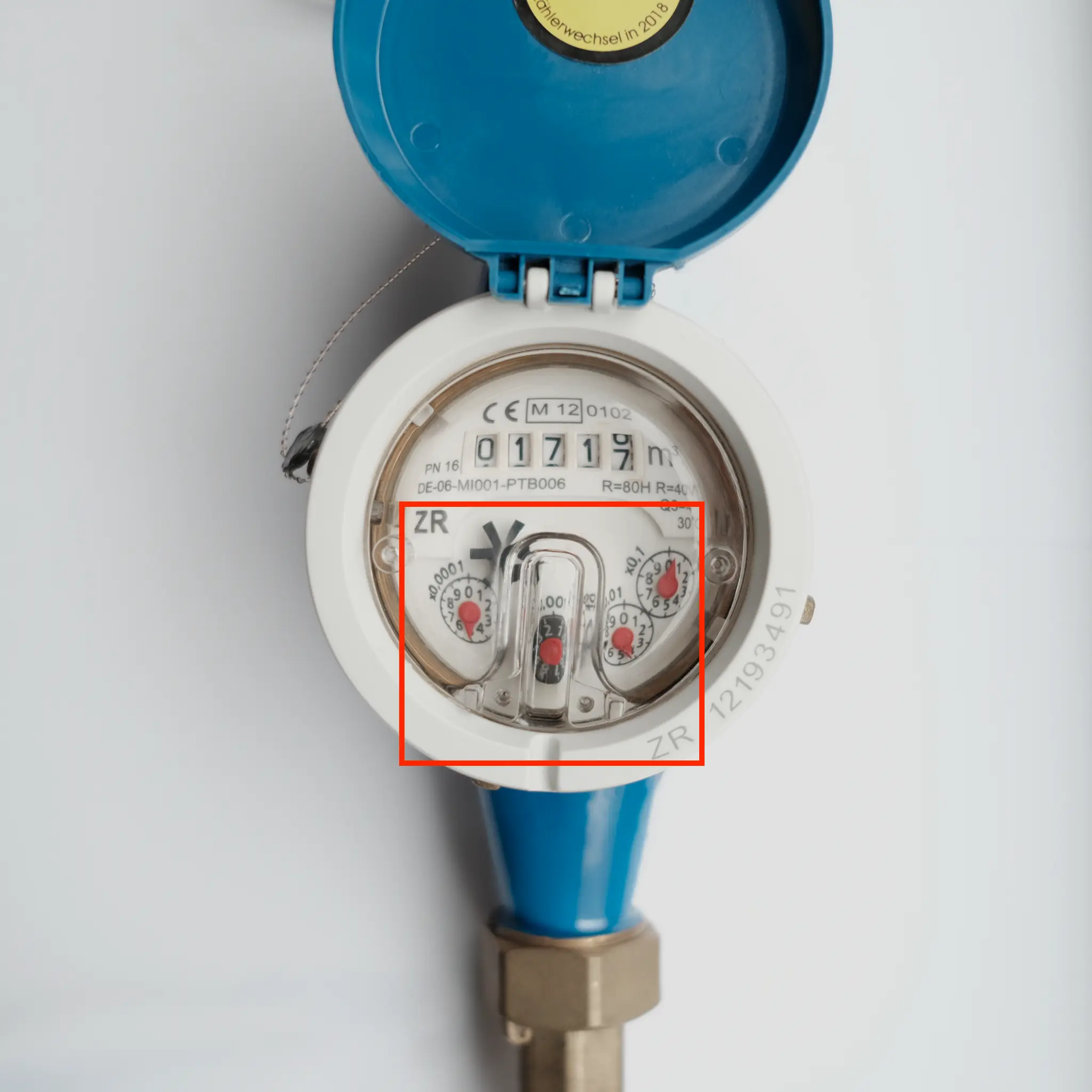 Insert reed contact into T-shaped indentation